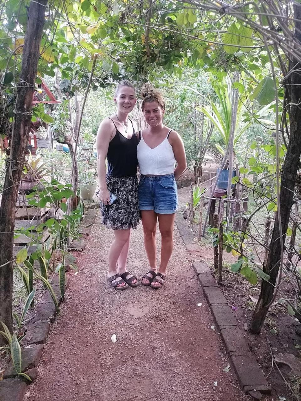 סיגירייה Dinna Nature Hostel מראה חיצוני תמונה