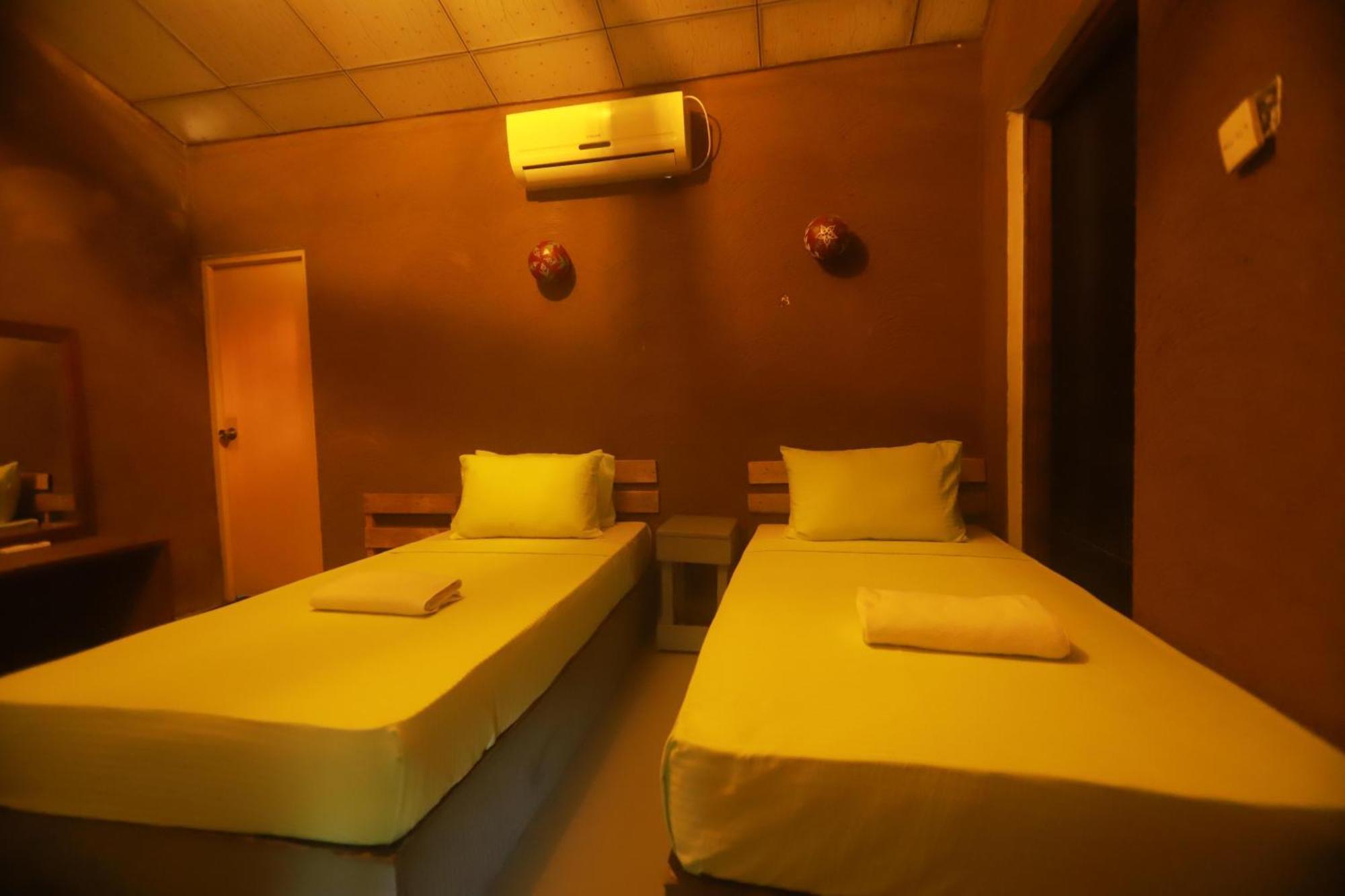סיגירייה Dinna Nature Hostel מראה חיצוני תמונה